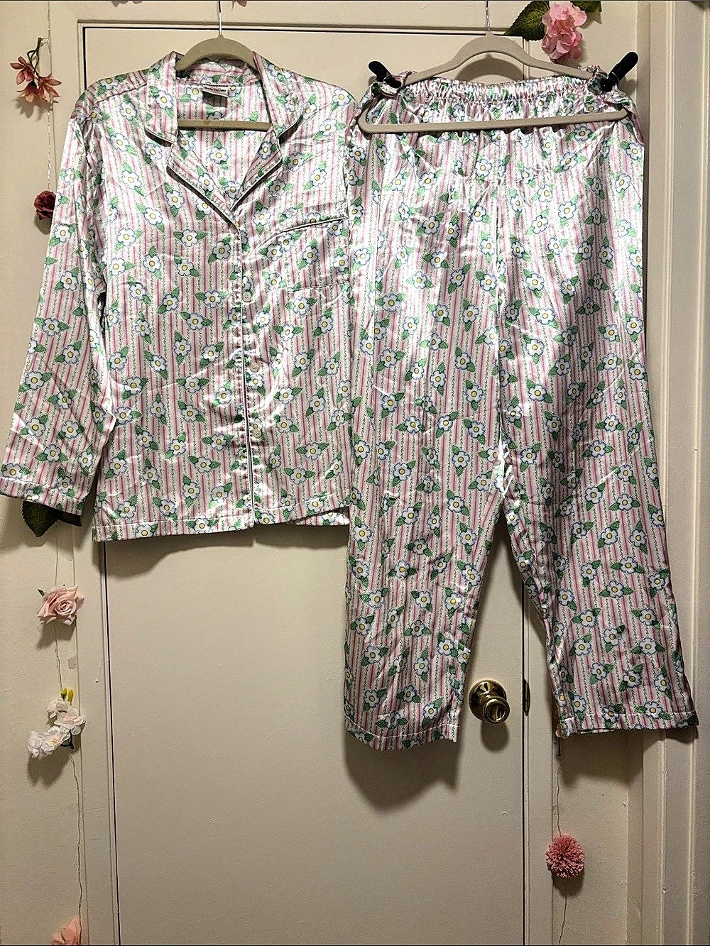 NARCE. Collection. Floral Pajama Set in Pink & Green Size Medium